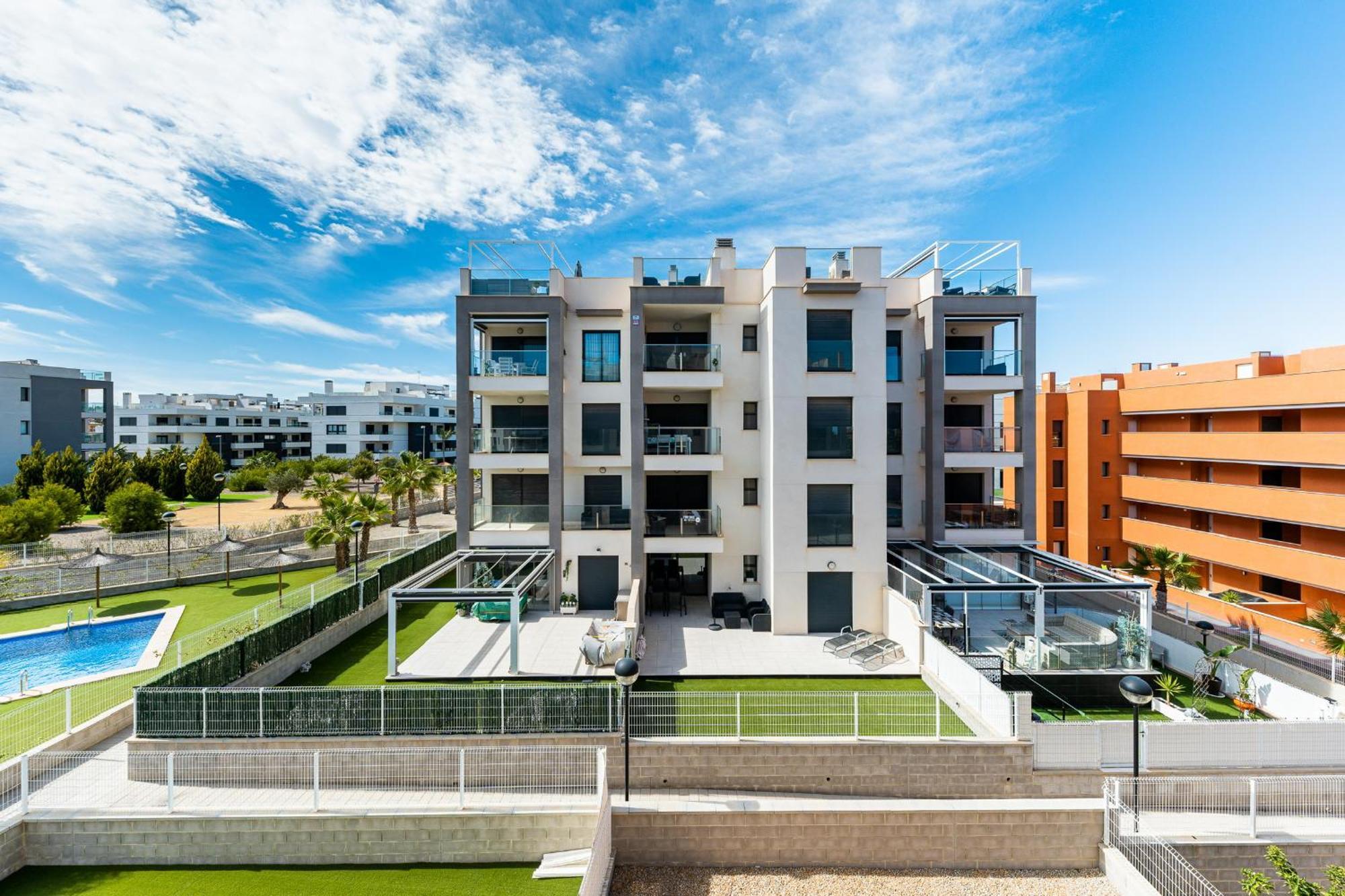 Valentino Golf Ii Sunrise Apartment